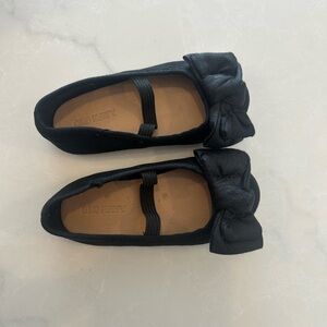 Old Navy Black Flats